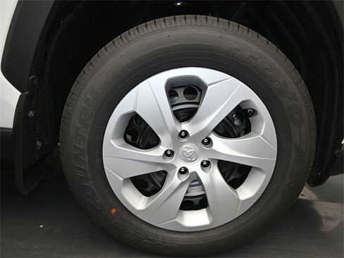 New 2025 Toyota RAV4 LE image 15