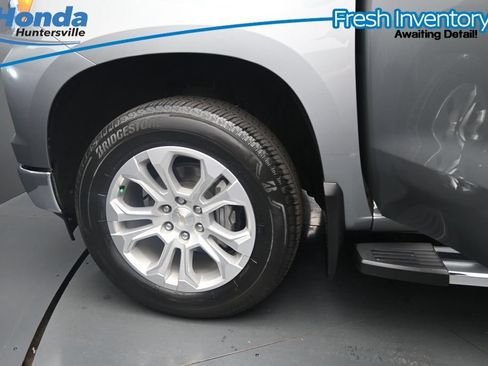 Used 2023 Chevrolet Silverado 1500 LTZ w/ LTZ Convenience Package II AWD/4WD image 14