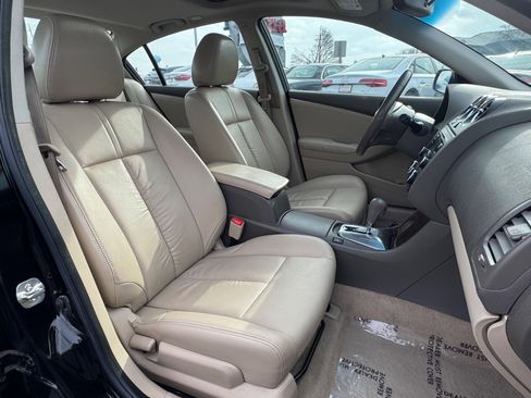 Used 2011 Nissan Altima 2.5 SL w/ 2.5SL Pkg image 26