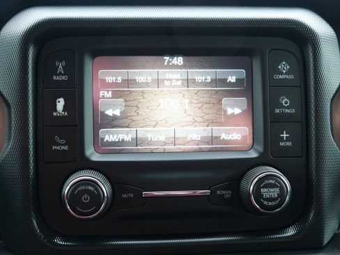 Used 2020 Jeep Wrangler Sport image 19