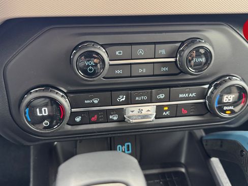 Used 2024 Ford Bronco Wildtrak AWD/4WD image 15