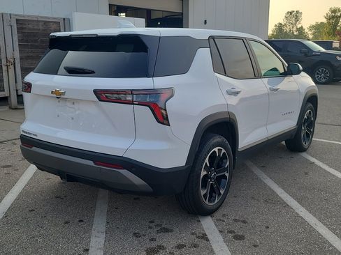 Used 2025 Chevrolet Equinox LT AWD/4WD image 5