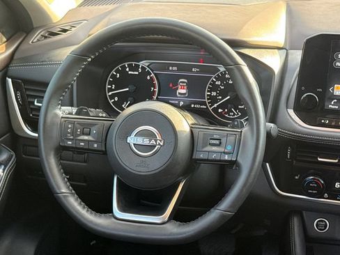 Used 2023 Nissan Rogue SL w/ SL Premium Package FWD image 13