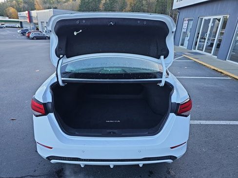 Certified 2024 Nissan Sentra SV image 21