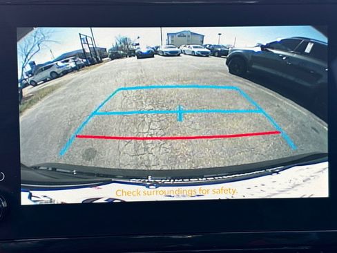 Used 2025 Toyota Corolla LE image 29