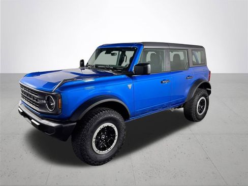 Used 2023 Ford Bronco 4-Door w/ Sasquatch Package image 2