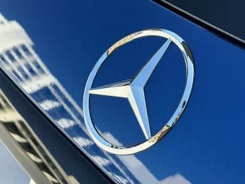 Certified 2026 Mercedes-Benz GLC 300 4MATIC image 9