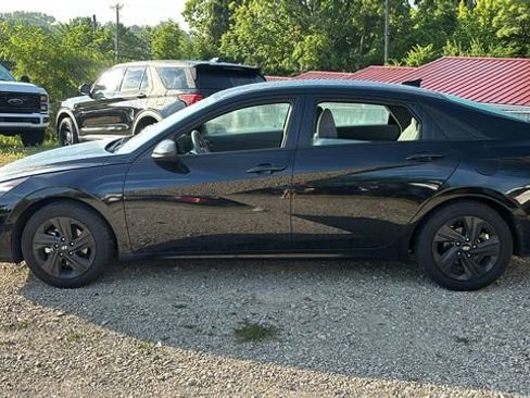Used 2021 Hyundai Elantra SEL FWD image 4