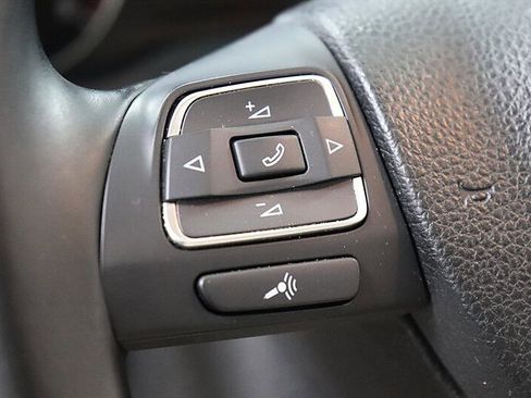 Used 2013 Volkswagen Jetta SEL FWD image 30