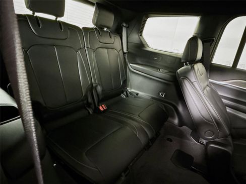 New 2026 Jeep Grand Cherokee L Limited AWD/4WD image 22