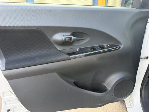 Used 2008 Scion xD FWD image 9