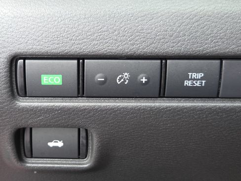 Used 2023 Nissan Sentra SV FWD image 33