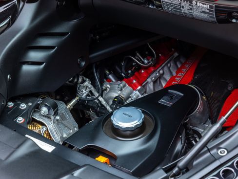 Certified 2025 Ferrari SF90 Spider AWD/4WD image 25