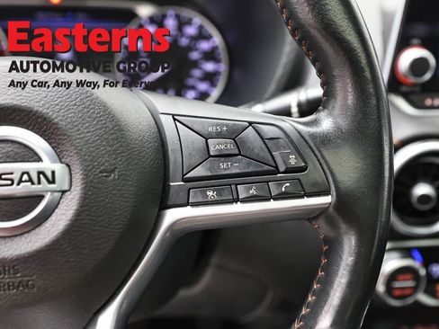 Used 2023 Nissan Sentra SR w/ SR Premium Package image 16