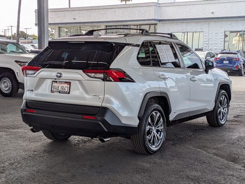 Used 2023 Toyota RAV4 XLE Premium AWD/4WD image 4