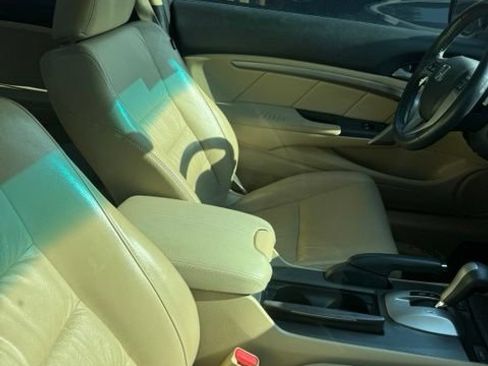 Used 2011 Honda Accord EX-L image 8