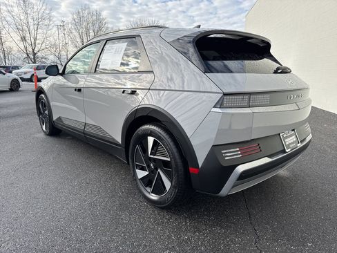 Certified 2025 Hyundai Ioniq 5 SEL image 5