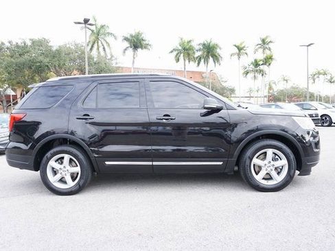 Certified 2019 Ford Explorer XLT w/ Equipment Group 202A image 14