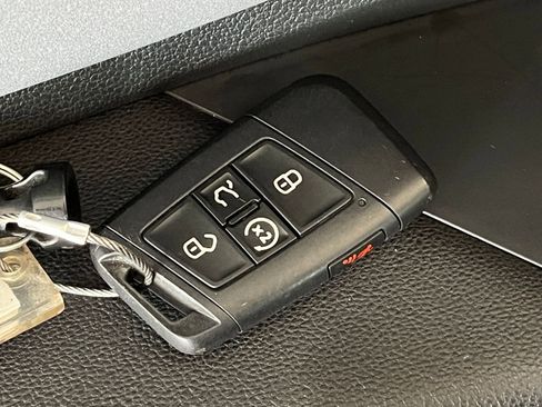 Used 2025 Volkswagen Jetta SE image 22