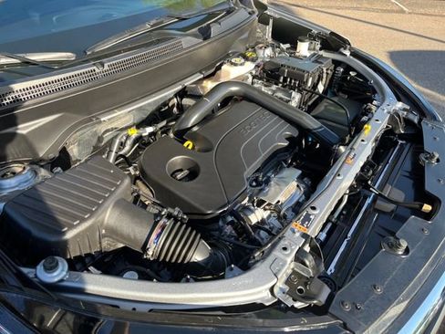 Used 2024 Chevrolet Equinox LT image 28