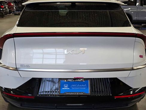 Used 2024 Kia EV6 Wind image 13
