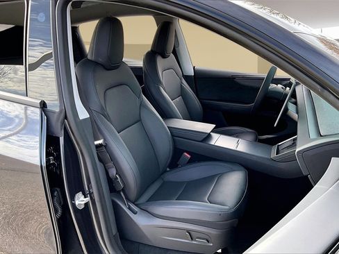 Used 2026 Tesla Model Y AWD image 7