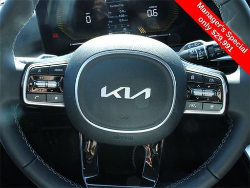 Used 2025 Kia Sorento S w/ Panoramic Sunroof Package FWD image 22