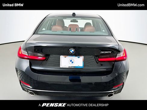 Used 2025 BMW 330i Sedan w/ Convenience Package RWD image 6