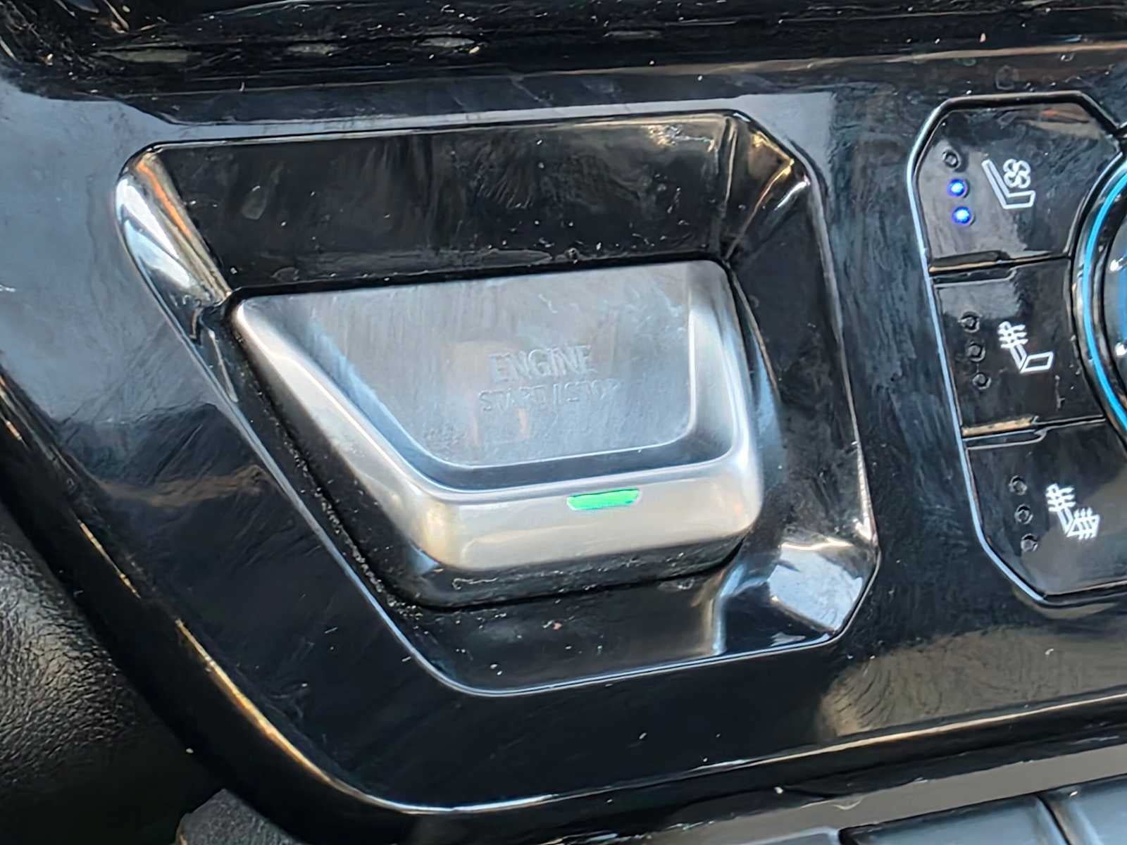 Certified 2025 GMC Sierra 2500 AT4 w/ AT4 Premium Plus Package AWD/4WD image 34