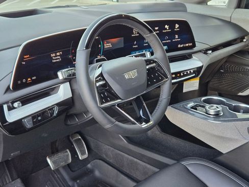 New 2026 Cadillac Optiq Sport 2 image 10