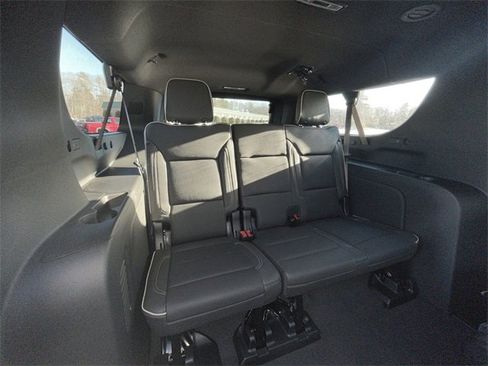 New 2026 GMC Yukon XL Elevation image 27