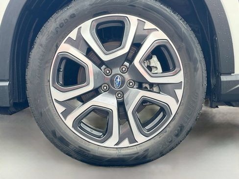 Used 2024 Subaru Ascent Touring AWD/4WD image 34