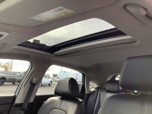 Used 2024 Honda Civic EX-L image 21