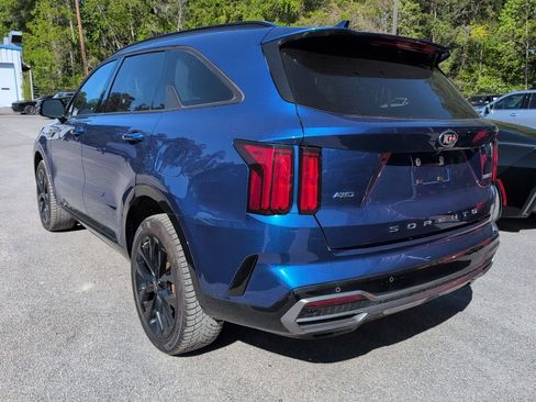 Used 2021 Kia Sorento SX image 4