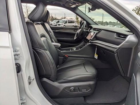 New 2026 Jeep Grand Cherokee Limited w/ Limited Altitude Package RWD image 47