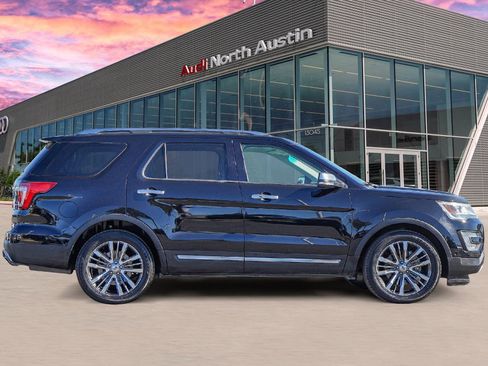 Used 2016 Ford Explorer Platinum image 3