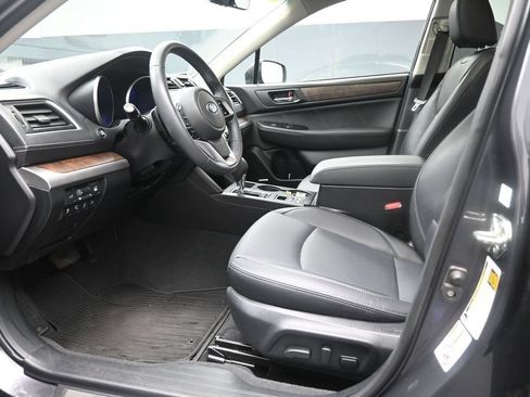 Used 2018 Subaru Outback 2.5i Limited AWD/4WD image 17