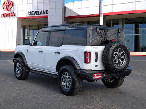 Used 2024 Ford Bronco Badlands image 7