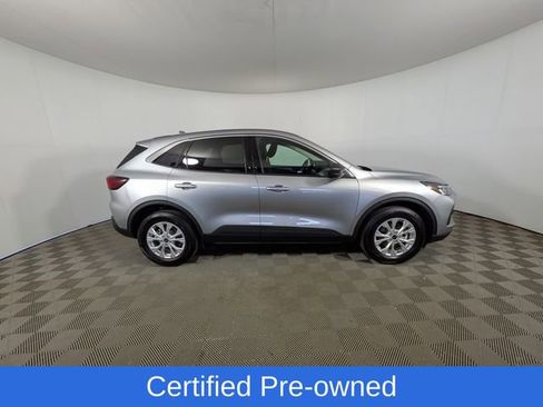 Used 2023 Ford Escape Active AWD/4WD image 3