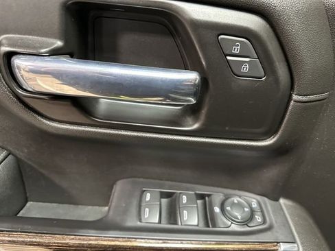 Used 2021 GMC Sierra 1500 Elevation w/ Preferred Package image 17