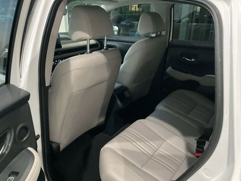 New 2026 Honda HR-V EX-L image 17