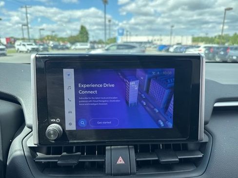Used 2024 Toyota RAV4 XLE w/ Weather Package AWD/4WD image 18