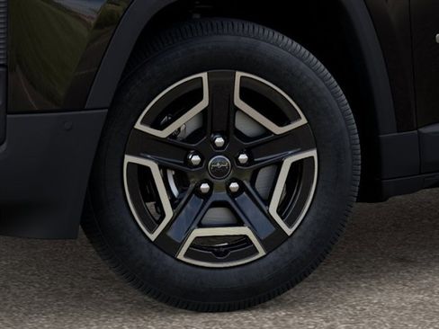 New 2026 Jeep Cherokee Laredo image 13