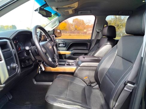 Used 2017 Chevrolet Silverado 1500 LTZ w/ LTZ Plus Package RWD image 10