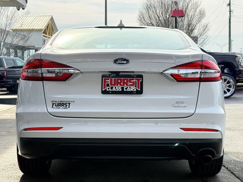 Used 2020 Ford Fusion SE image 4