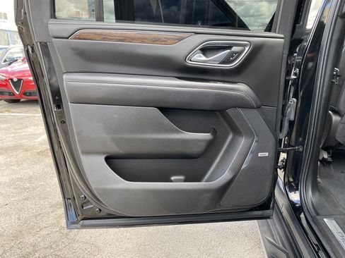 Used 2022 Chevrolet Suburban Premier w/ Max Trailering Package RWD image 19