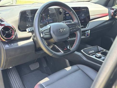 Used 2026 Chevrolet Equinox RS FWD image 18