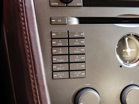 Used 2005 Aston Martin DB9 Coupe RWD image 27