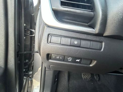 Used 2024 Nissan Rogue SV image 14