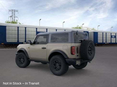 New 2026 Ford Bronco Badlands AWD/4WD image 4